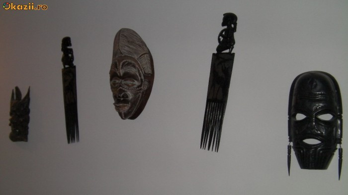 Suvenir masti africane | arhiva Okazii.ro