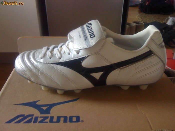 GHETE FOTBAL MIZUNO MORELIA MD | arhiva Okazii.ro