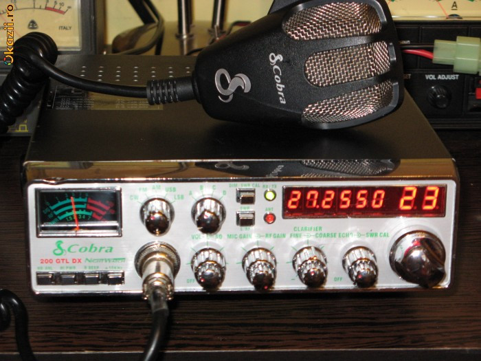 STATIE RADIO CB COBRA 200 GTL DX 100W AM/FM 200W SSB | arhiva Okazii.ro