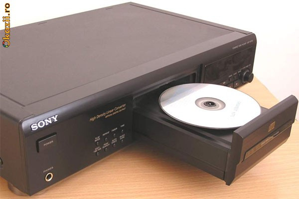 CD Player SONY CDP-XE 700 QS | arhiva Okazii.ro