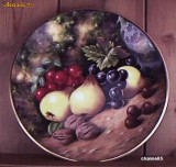 Farfurie decorativa Royal Albert &amp;amp;amp;quot; WINTER FRUITS &amp;amp;amp;quot;