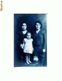 H FOTO 98 Familie in tinuta de epoca -sepia -necirculata.