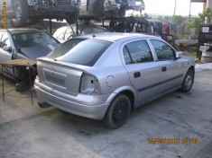 Dezmembrez Opel Astra 1.6 16v,2000 foto