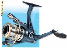VAND mulineta spinning Trabucco Xenos XGB 1000 cu frana pe fata foto