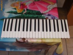 Vand claviatura electronica Roland pentru acordeon cu 41 taste foto