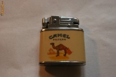 bricheta veche camel foto