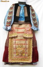 costum popular bulgaresc,din banat foto