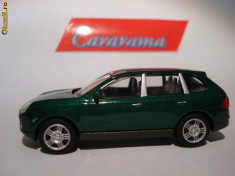 1/72 PORSCHE CAYENNE-CARARAMA+1500 MACHETE!! foto