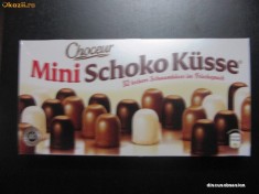 BOMBOANE DE CIOCOLATA CU SPUMA foto