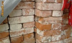 Caramida folosita ( recuperata din demolare ) foto