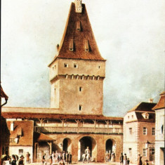 Carte postala ilustrata Poarta Cisnadiei din Sibiu, dinspre oras