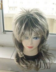 PERUCA BLOND CU SUVITE NEGRE,SUPERBAAAA ! foto