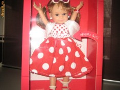 Papusa Cleopatra Stratan foto