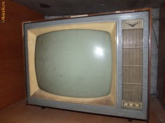 Televizor vechi Temp FAB.C.C.C.P. foto