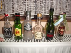 Sticlute mici alcool ( colectie ) foto