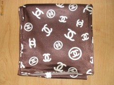 Esarfa Chanel la pret final!!! foto