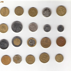 77 Lot interesant de monede si jetoane (fise, token)(20 bucati)