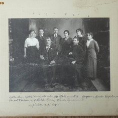 Foto pe carton , familie de preoti , Iasi , 1916