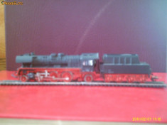 Locomotiva cu abur cu tender model TT tip351111-0 foto