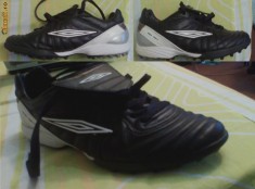 ghete de fotbal pentru sintetic sau sala umbro es 180 foto