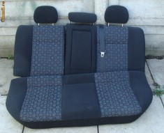 Bancheta spate Opel Astra G foto