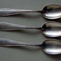 Trei lingurite placate cu argint