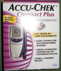 Glucometru / glucometre ACCU CHEK COMPACT PLUS cu 17 teste - cel mai sigur glucometru foto