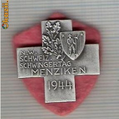 CIA 204 Medalie Schwing MENZIKEN 1944 (lupte -Wrestling )(Elvetia) -dimensiuni, circa 25X25 milimetri