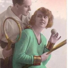 T FOTO 10 Romantica -Indragostiti la o partida de tenis de camp -circulata la Focsani in 1930, la Domnisoara Anisoara Coliie ?