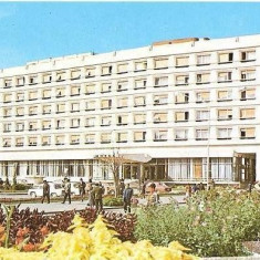 CP196-04 Pitesti -Hotel Muntenia(fara turn) -(Jud.Arges)-carte postala, necirculata -starea care se vede