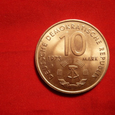 10 Marci DDR ,Comemorativa 1973,metal alb ,d=3,1cm ,cal.FFBuna