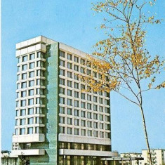 CP200-31 Municipiul Gheorghe Gheorghiu-Dej -Hotel ,,Trotus" -carte postala, circulata 1977 -starea care se vede