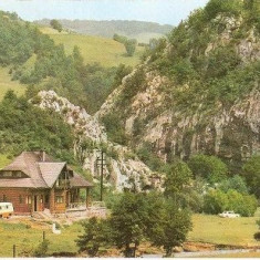 CP200-92 Petrosani. Cabana ,,Pestera" -carte postala, circulata 1974 -starea care se vede