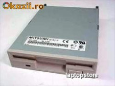 Floppy Drive 1.44 MB, 3.5&amp;quot; diverse modele si producatori. foto