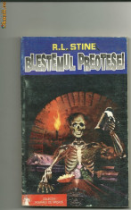 Blestemul preotesei - R. L. Stine foto