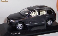 Minichamps VW Touareg facelift 1:43 foto