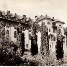 CP206-77 Govora -Casa de odihna ,,1 Mai" -RPR -carte postala necirculata -starea care se vede