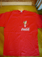 Tricou rosu Coca Cola marimea XL Fruit of the Loom colectie 2007 festival muzica logo Peninsula Bestival Bestfest foto