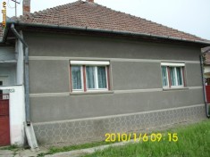casa de vanzare Ineu-Arad foto
