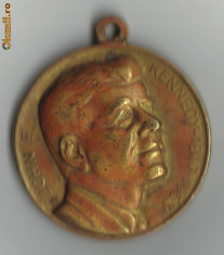***Medalion J.F.KENNEDY *** foto