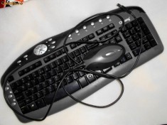 Chicony wireless keyboard 108 Model KBR0108 foto
