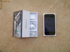 Vand iPhone4 16 GB NOU in cutie Neverlocked foto