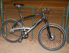 Bicicleta city Decathlon Triban Road 5 foto