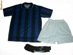 Echipamente / compleuri de fotbal albastru-negru (model Inter Milano). Tricou+sort+jambiere seniori si copii foto