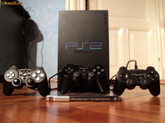 SONY PS2 (PlayStation2) + 3 controlere,card memorie 64MB si un joc foto