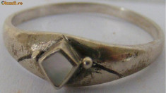 Inel vechi din argint cu sidef (1) - de colectie foto