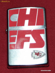 =Bricheta &amp;quot;ZIPPO CHIEFS&amp;quot; Editie Speciala Originala Nefolosita Niciodata-Pentru Colectionari= foto