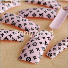 TIPSURI UNGHII FALSE FALSE NAIL FRENCH ( versace dior armani gucci vuitton nike samsung nokia iphone ) foto