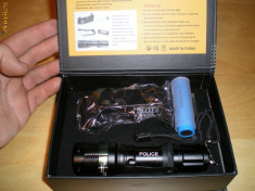 LANTERNA PROFESIONALA POLICE 500 LUMENI LED CREE Q5 CU ACUMULATOR foto