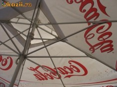 UMBRELA MARE COCA-COLA foto